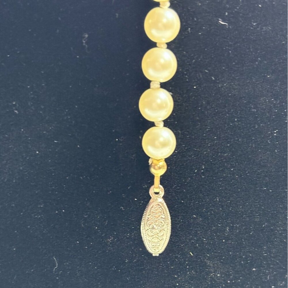 Vintage Faux Pearl Necklace with Ornate Clasp · Timeless Classic Elegance · 30” - Picture 6 of 8